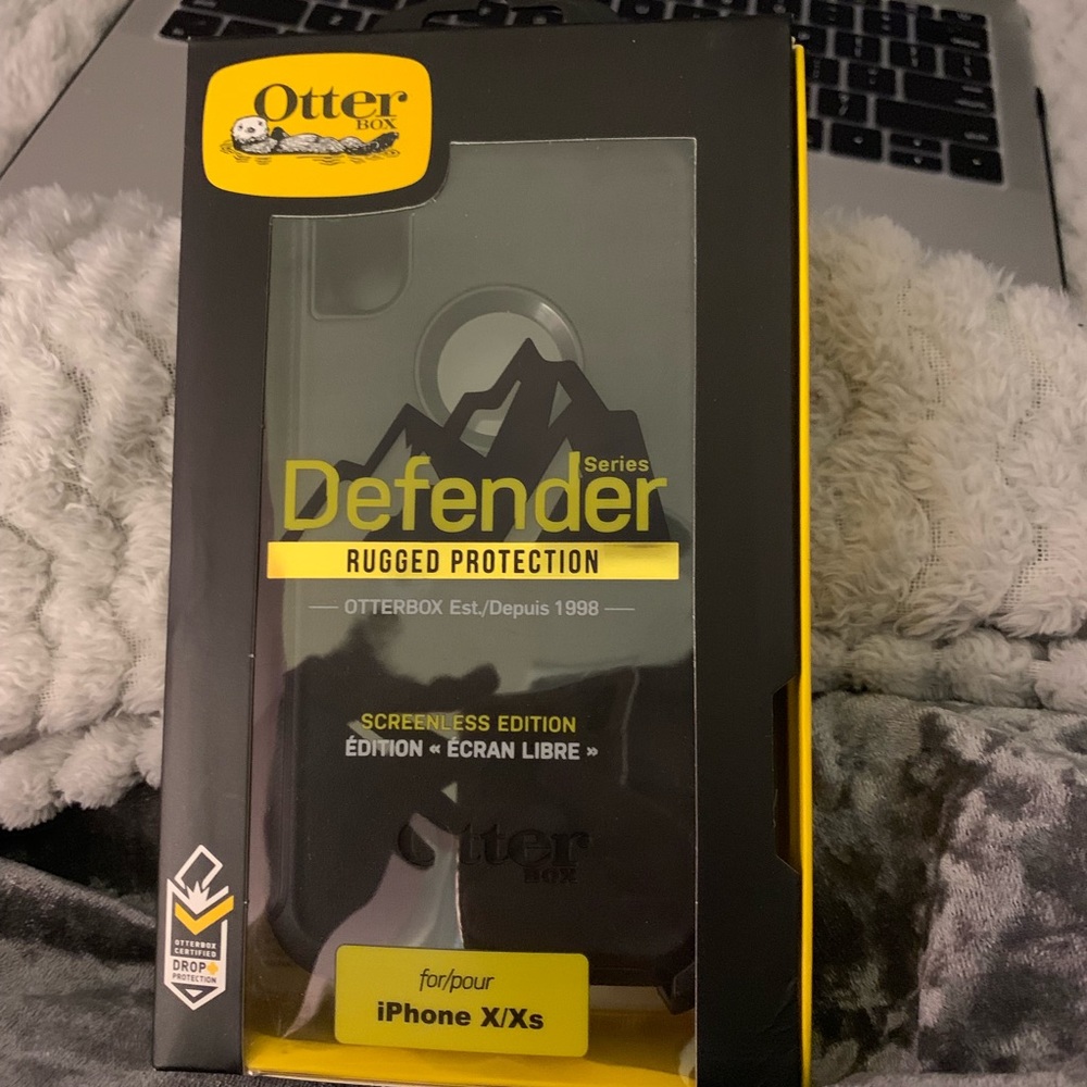 iPhone X/XS OtterBox Defender Screenless Case